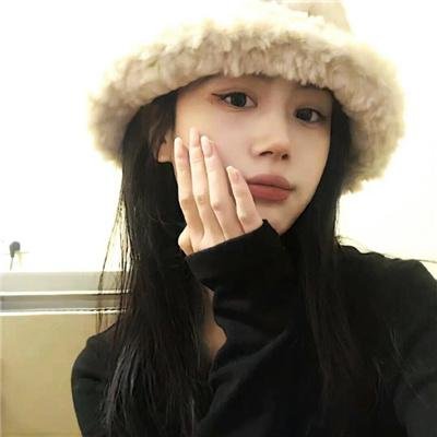 黑色丽人